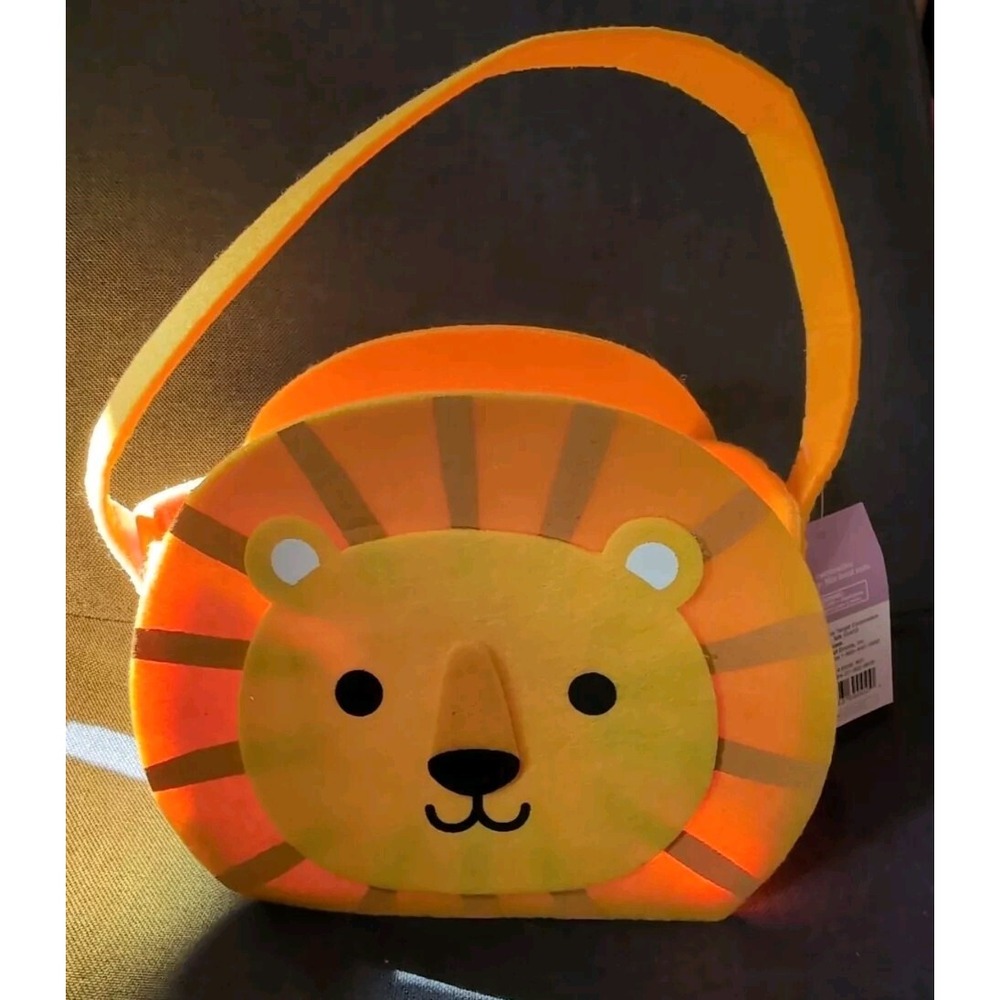 Felt Easter Basket Gold Lion With Handle By Spritz NEW 7.5" X 10.75"